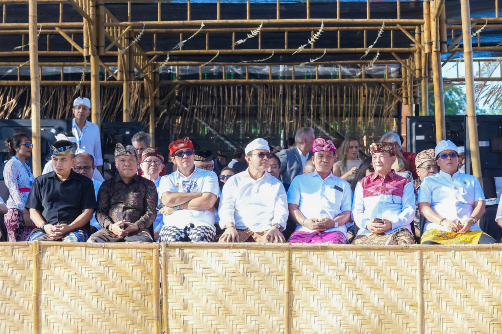 Serangkaian Acara WWF Ke-10